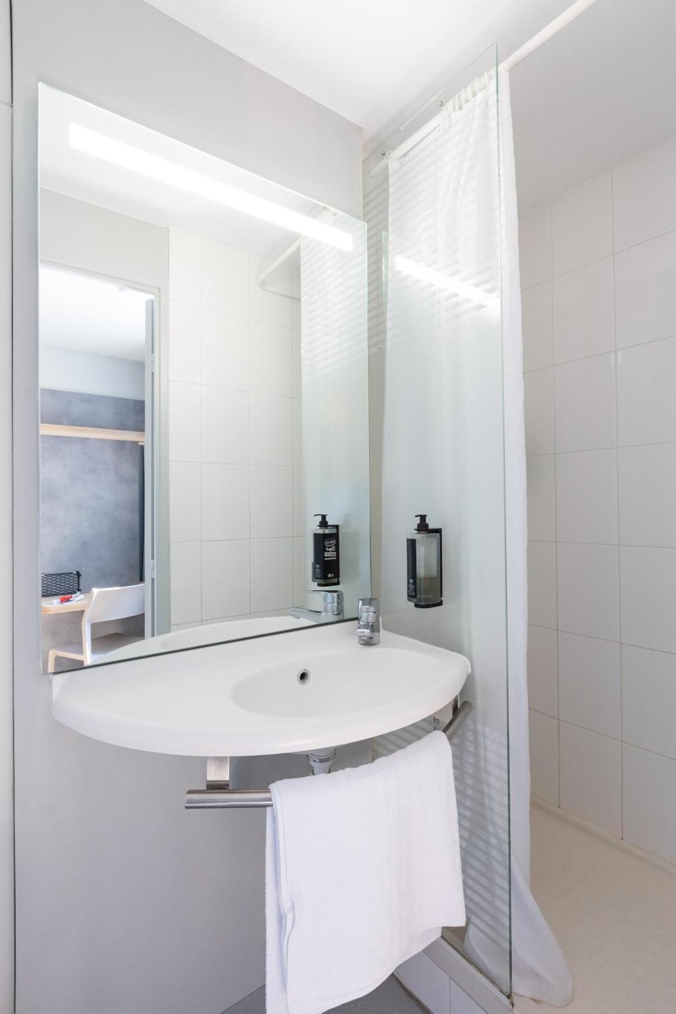 Ibis Budget Angouleme Centre Luaran gambar