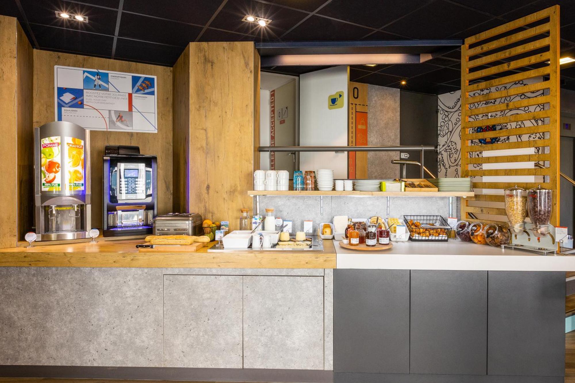 Ibis Budget Angouleme Centre Luaran gambar