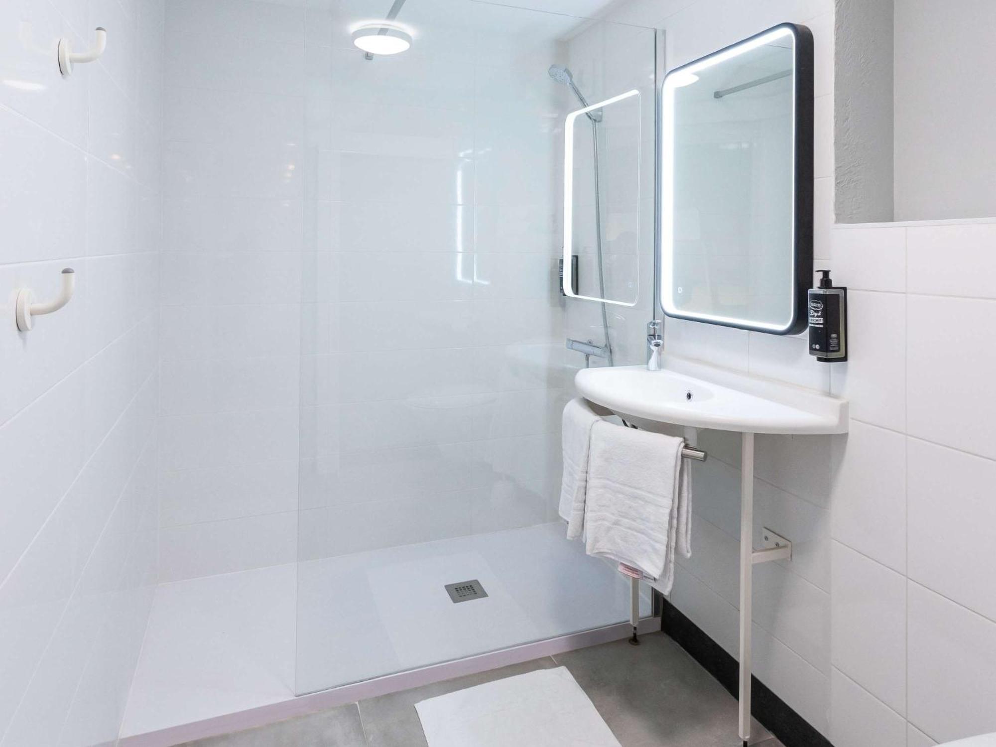 Ibis Budget Angouleme Centre Luaran gambar